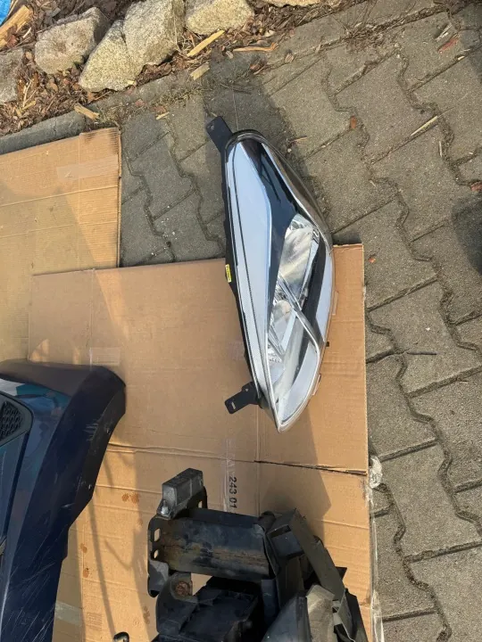 Ford Fiesta MK8 Front OEM KOMPLETNY PRZOD image 4