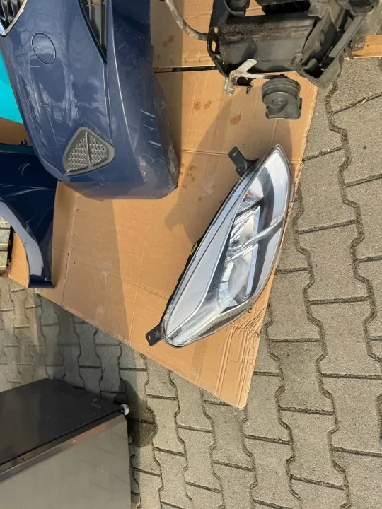 Ford Fiesta MK8 Front OEM KOMPLETNY PRZOD image 5