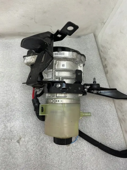 Pompe de direction assistée Renault OE OEM 491108485R image 6