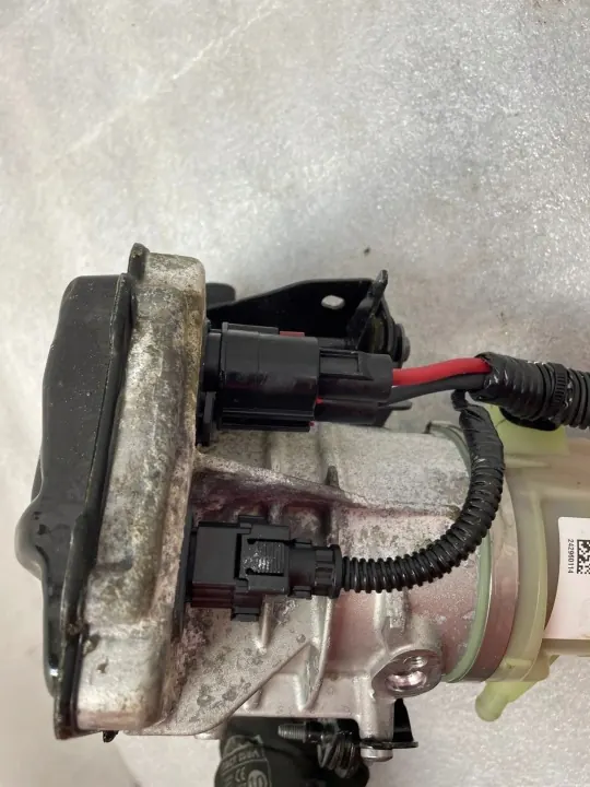 Pompe de direction assistée Renault OE OEM 491108485R image 9