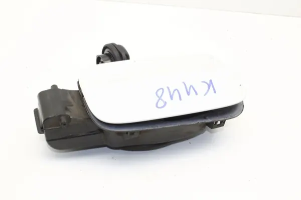 Tankklep OEM 8V3809906 voor Audi A3 Cabrio image 2