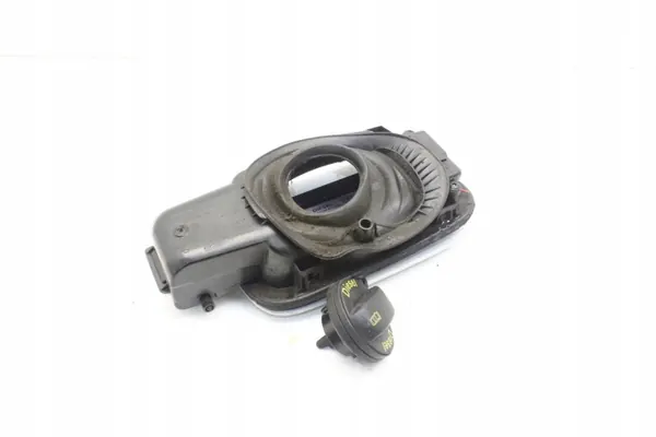 Tankklep OEM 8V3809906 voor Audi A3 Cabrio image 3