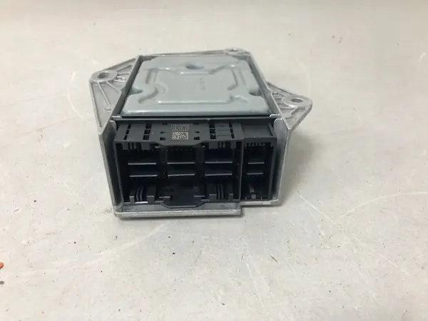 Unidad de Control Airbag OEM 65775A19AC6 para BMW 2 F44 image 4