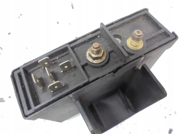 Glühkerzenrelais OEM 0333402520 für Chrysler Voyager image 7