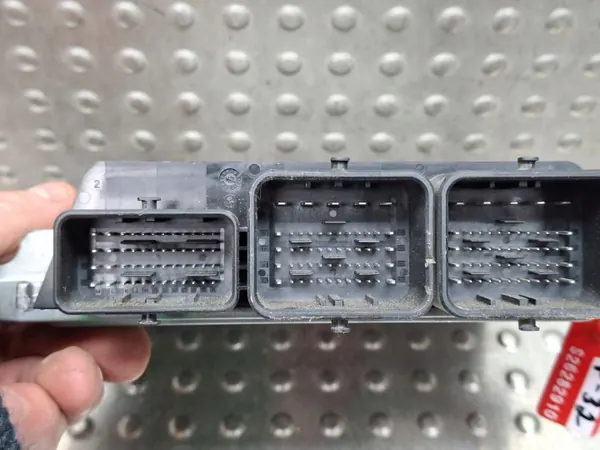 Motorregelaar OEM S26282910 voor Citroen Peugeot 1.6 EHDI image 3