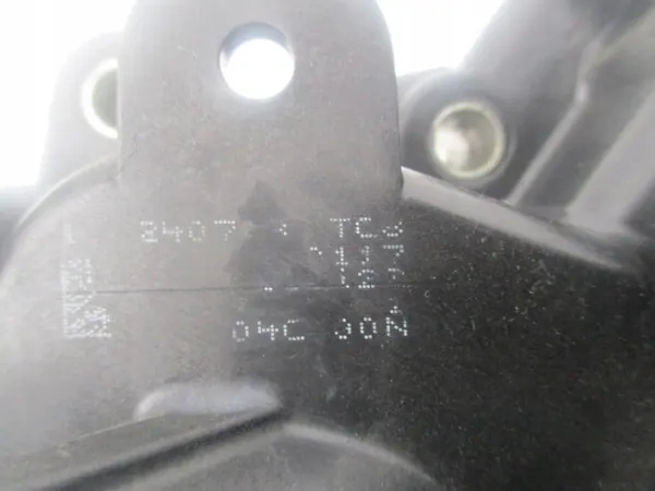 OEM 04C121121C Bomba de agua alojamiento termostato VW Up! image 4