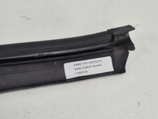 Junta do capô BMW 7 F01 OEM 7199435 - Usado image 7