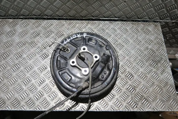 MD252 Renault Clio V 1.5d Protection de Tambour Arrière image 1