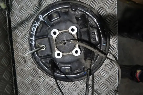 MD252 Renault Clio V 1.5d Protection de Tambour Arrière image 3