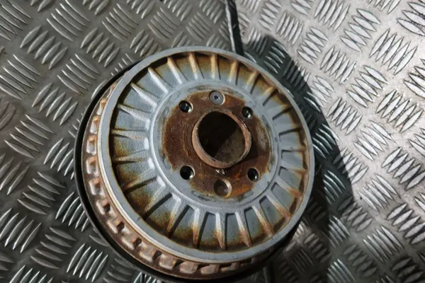 MD252 Renault Clio V 1.5d Protection de Tambour Arrière image 4