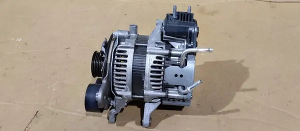 ALTERNATORI MERCEDES E-LUOKKA W213 2.0 CGI HYBRIDI A2649001600 image 3