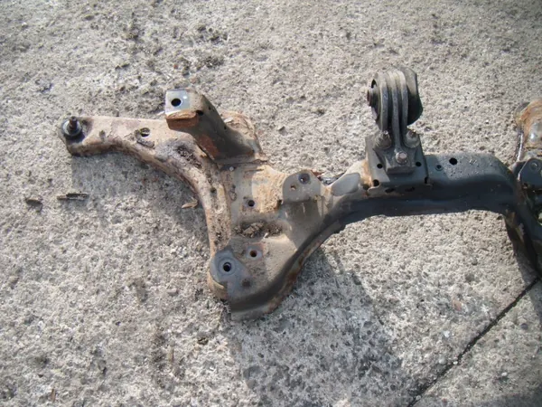 Poutre moteur OEM LUK826 pour Ford Maverick/Escape image 3