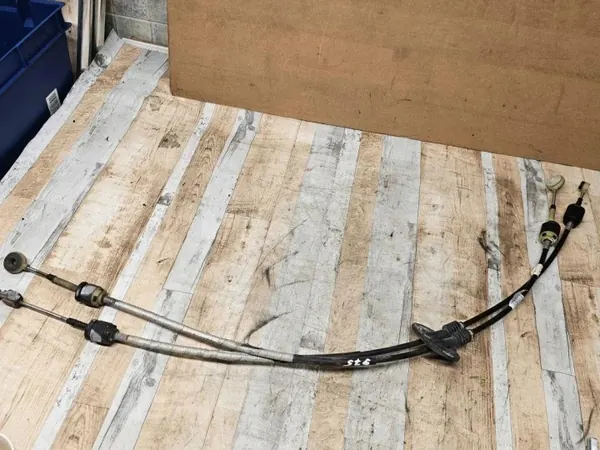 Boîte de vitesses Ford OEM AV6R-7E395-GA C-MAX II Van image 2