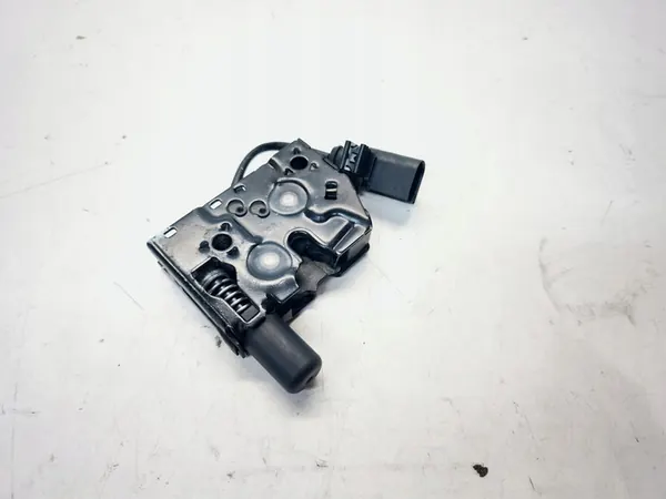 Huvlås för Audi Q3 8U 8U0823509A image 2