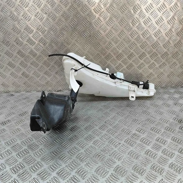 Pesunesteen säiliö Audi A7 Sportback 4G8955453D image 4