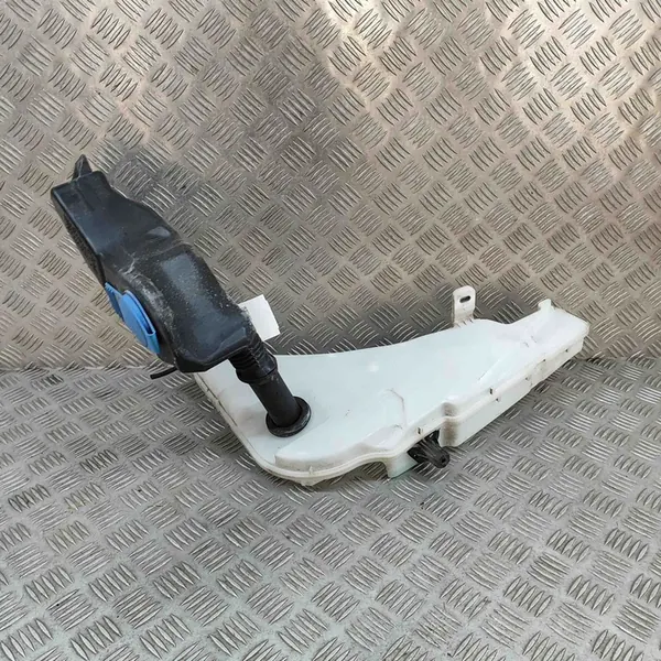 Pesunesteen säiliö Audi A7 Sportback 4G8955453D image 5