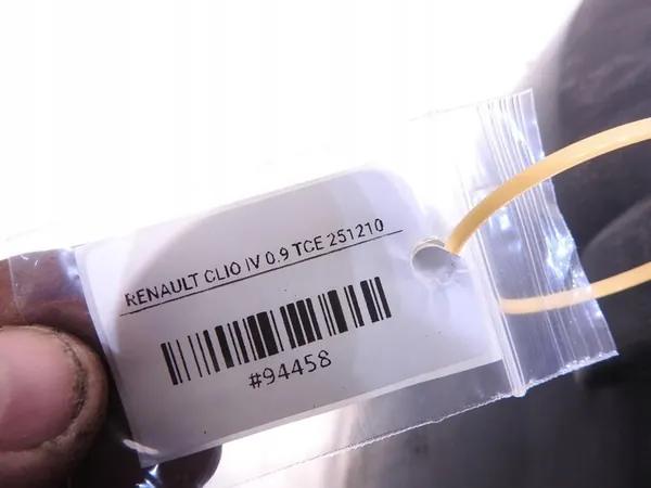 RENAULT CLIO IV Right Rear Wheel Arch OEM 767487242R image 5