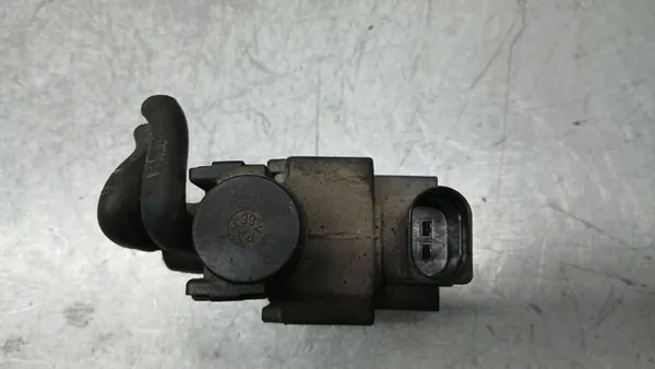 Válvula de Vácuo OE 059906628A Audi A8 D3 02-09 image 6