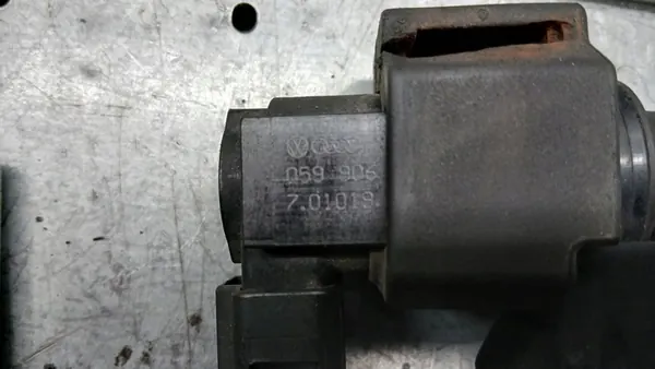 Válvula de Vácuo OE 059906628A Audi A8 D3 02-09 image 8