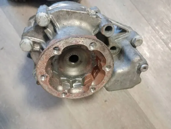 Boîte de transfert centre OEM 0CN409107 Audi TT Mk1 image 5