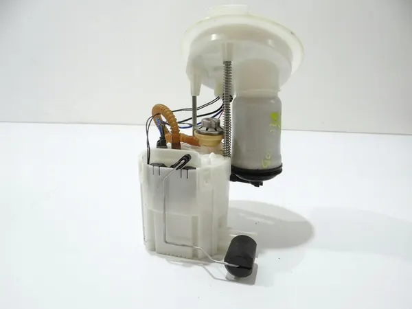 BMW Fuel Pump Assembly F30 F31 N20B20B image 2