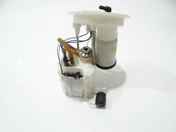 BMW Fuel Pump Assembly F30 F31 N20B20B image 3