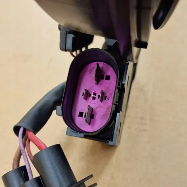 Audi A6 C6 Fläktkontrollmodul 04-11 image 3