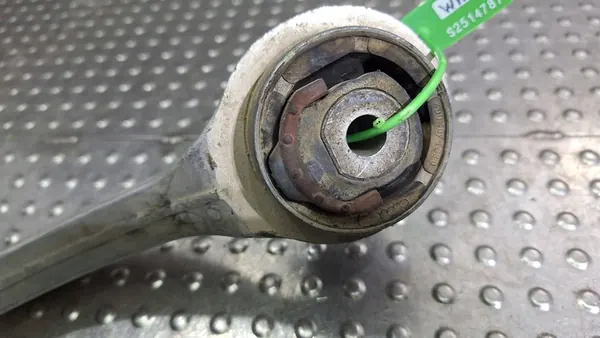 Braccio di Controllo Anteriore Sinistro Audi 8E0407693 image 7