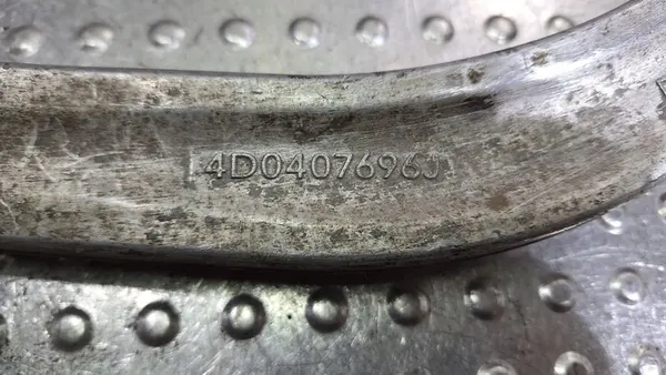 Braccio di controllo anteriore destro inferiore VW Passat B5 Audi A4 B5 A8 D2 OEM image 9