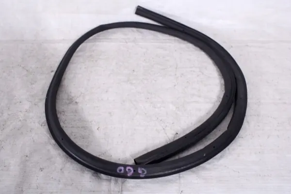 BMW 5 G60 moottorikannen tiiviste OEM 5A01589 image 2