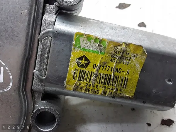 Motor de limpador Chrysler Voyager 2002 04717710AC image 2