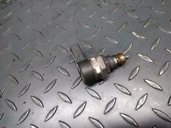 Tryckregleringsventil OEM 7805733 för BMW M47N/M57N image 2