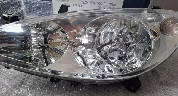 Farol dianteiro esquerdo Peugeot 307 00-09 image 2