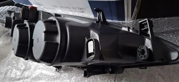 Farol dianteiro esquerdo Peugeot 307 00-09 image 6