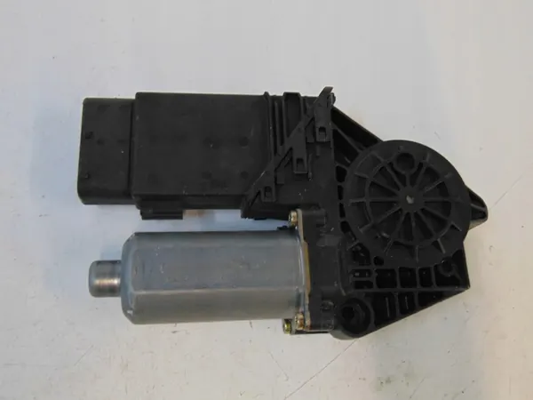 VW PASSAT B5 Oikean Etuikkunan Moottori 3B1959802A image 2