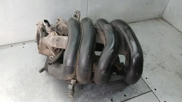 Gebrauchtes Ansaugrohr OEM XS4E-9424EE Ford Focus image 2
