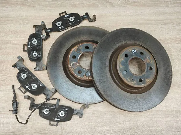 Kit discos e pastilhas dianteiros OEM TARPRZN60 338x30 image 2