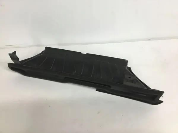 Audi A4 B6 Cabrio ilmanpoistokaite OEM 8H1858431 image 3