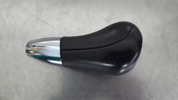 Pomo de mudanças Mercedes OEM CCU1497 - Couro image 3