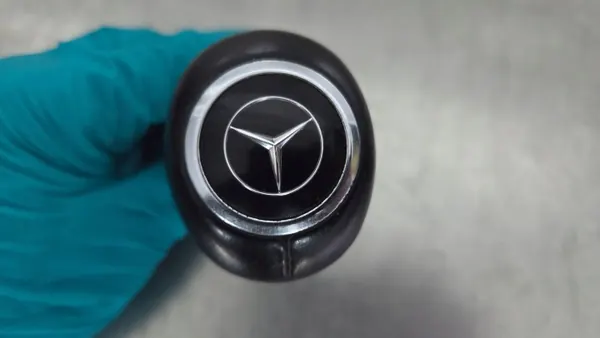 Pomo de mudanças Mercedes OEM CCU1497 - Couro image 5