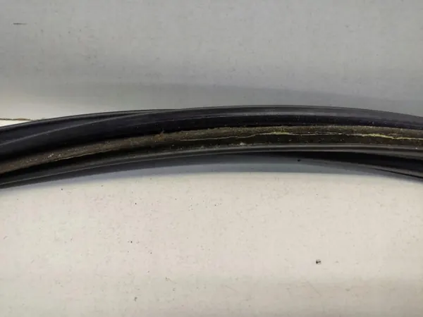 Junta maletero Nissan 370Z 2009 OEM AAA25062 image 4