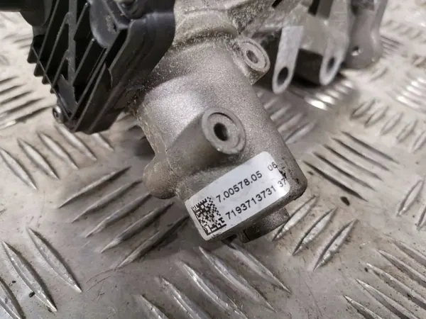 Válvula EGR Citroen OEM FBZ7700 para C-Crosser 2009 image 5
