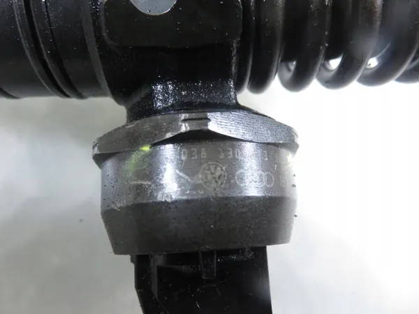 Bosch 038130073AL Einspritzventil Gebraucht image 5
