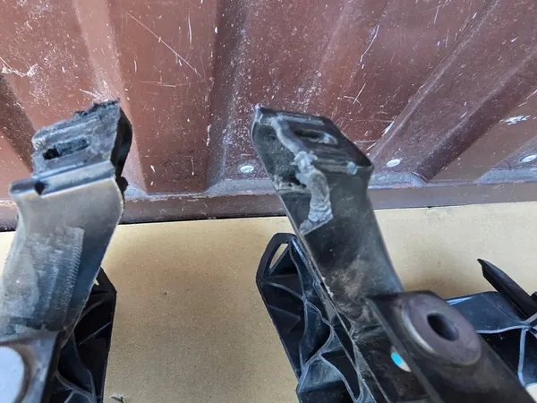 Oikea ajovalotuki Audi Q5 II Lift 20- 80A805608B image 5