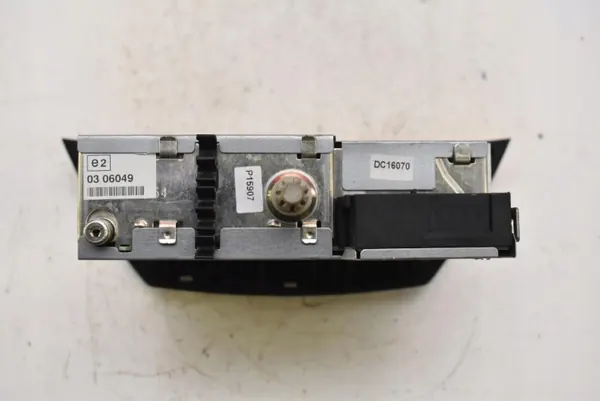 Rádio OEM 281150004R para Renault Laguna 3 2.0 DCI image 6