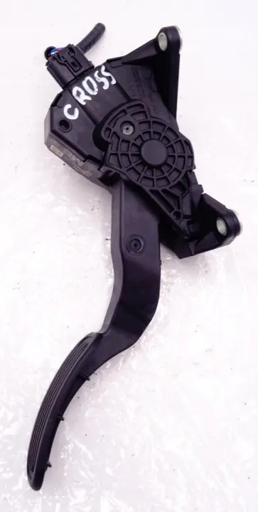 Toyota Yaris Cross gaspedaal OEM A/6227/127 image 3