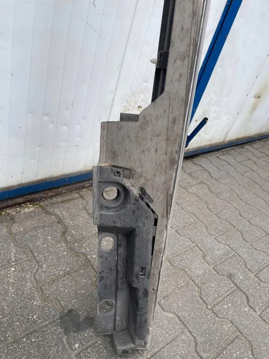 OEM 75850-33130 Oikea kynnyssuoja Toyota Camry image 10