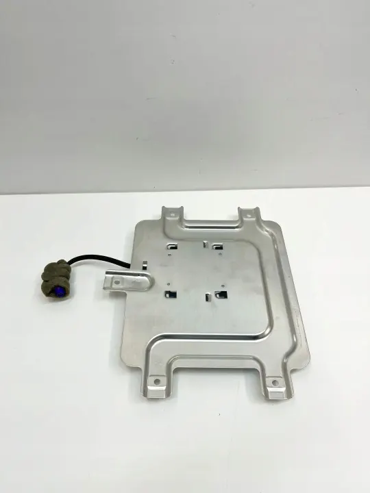 Mercedes-Benz A2319050100 Antenneversterker Gebruikt image 5