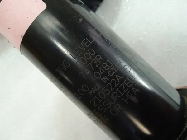 Ammortizzatore anteriore Twingo III 543027472R image 6