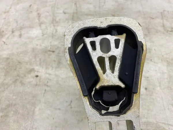 Moottorin Kiinnike Oikea Ylä Volvo S60 S90 V60 V90 XC60 XC90 image 4